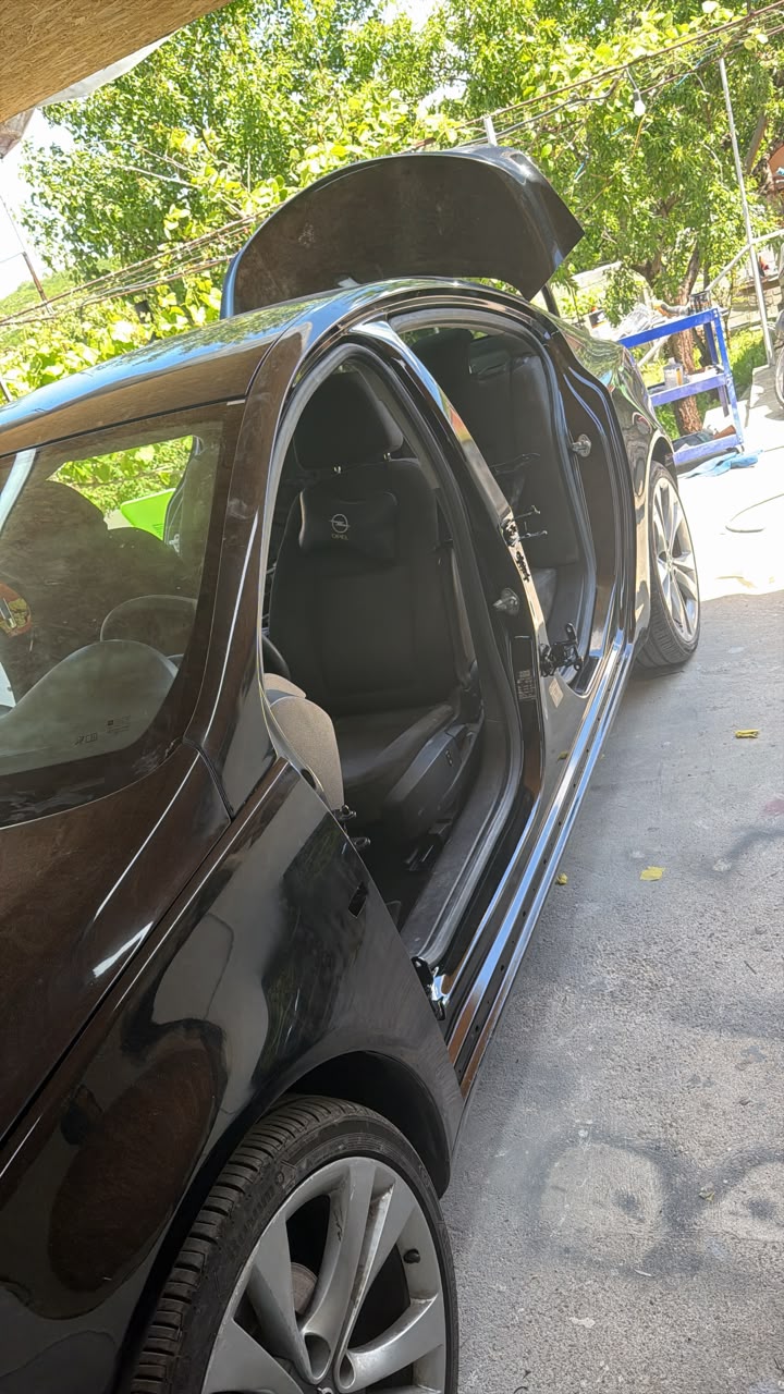 Auto Hoxha